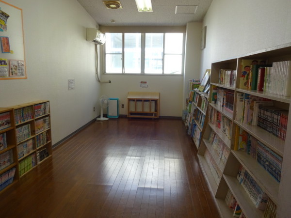東百合丘_図書室
