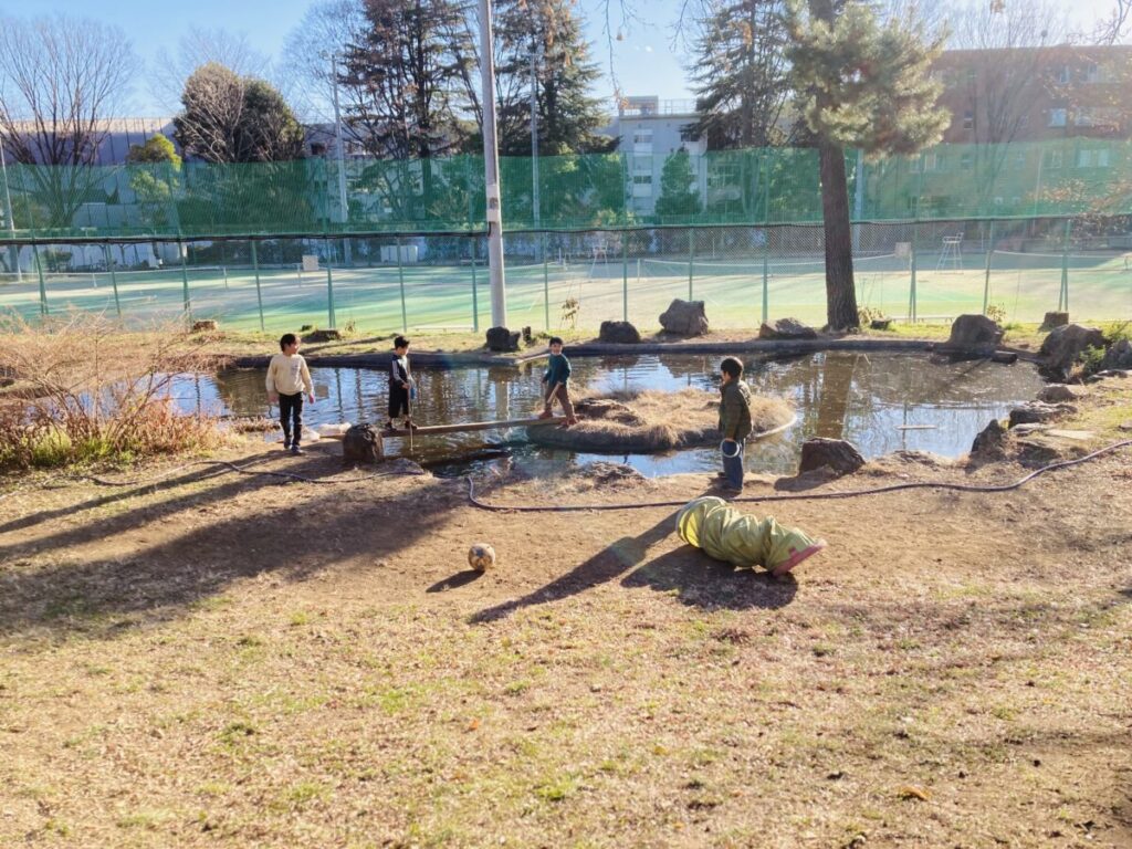 いけとおがわプレーパーク（東京学芸大学構内）